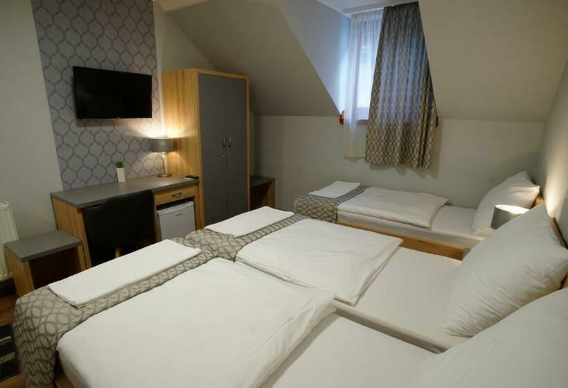 스탠다드 트리플 룸, Dolce Vita Panzió