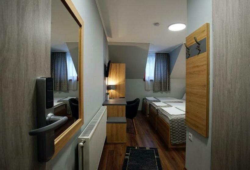 스탠다드 트리플 룸, Dolce Vita Panzió