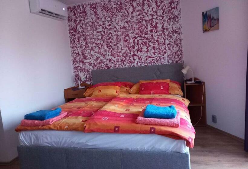 经济房, Erika Pension