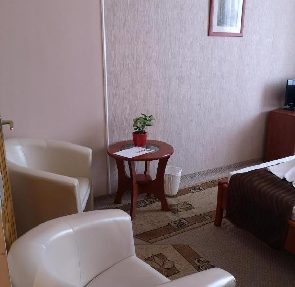 Номер Deluxe, Szent István Wellness Panzió