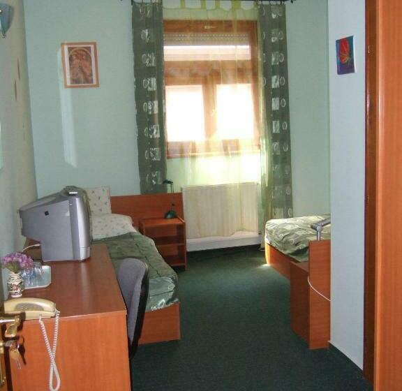 Номер Стандарт, Tímárház Panzió