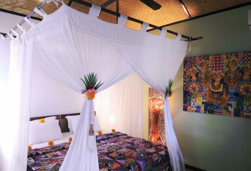 חדר סופריור נוף לגינה, Cili Emas Oceanside Resort