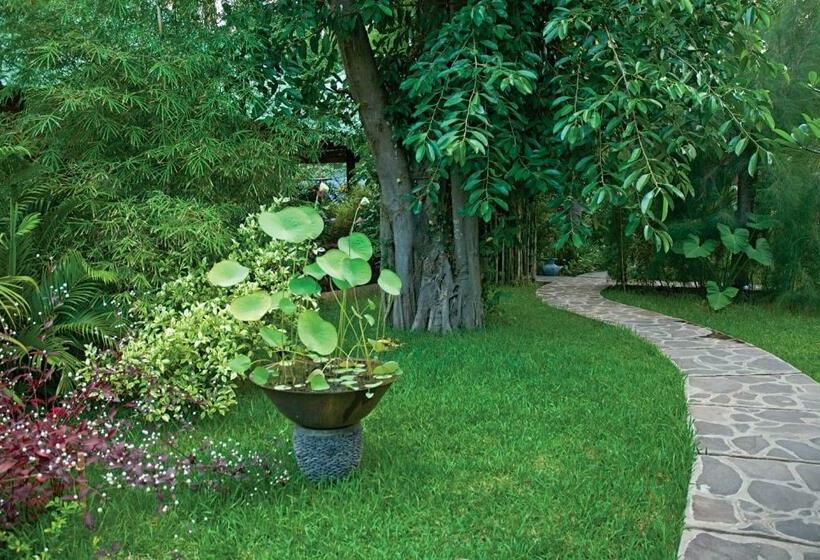 חדר סופריור נוף לגינה, Cili Emas Oceanside Resort