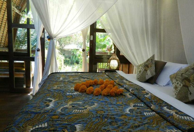 Хижина, Cili Emas Oceanside Resort