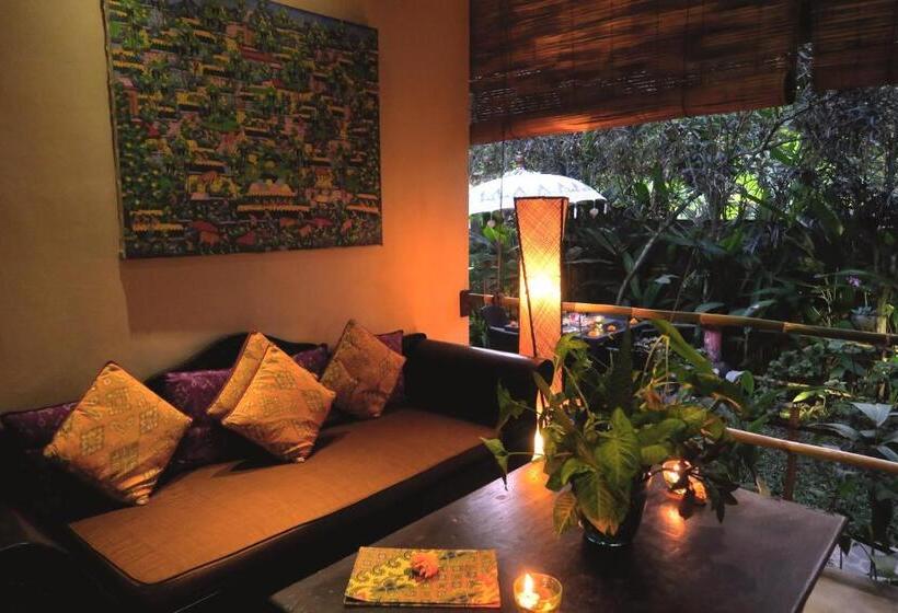 בונגלו סטנדרט עם 3 חדרי שינה, Cili Emas Oceanside Resort