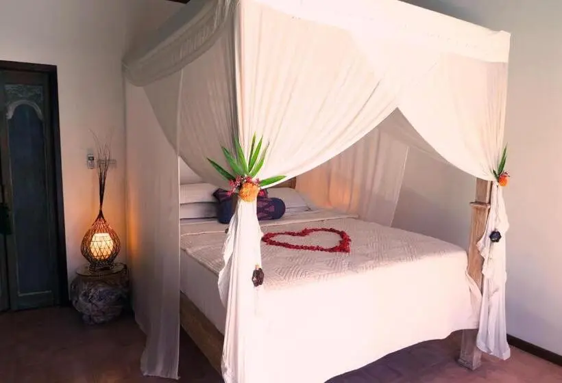 Villa 3 Makuuhuonetta, Cili Emas Oceanside Resort