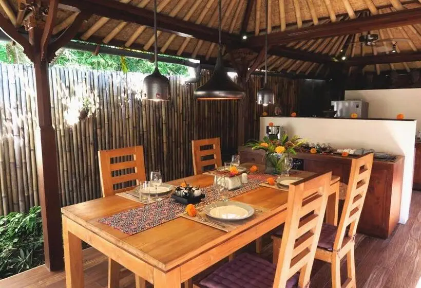 Huvila, 1 makuuhuone ja uima-allas, Cili Emas Oceanside Resort