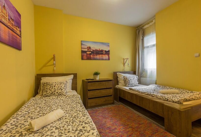 اتاق استاندارد, Goodmo House   Hostel