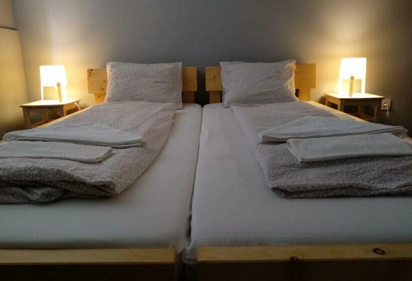 标准间, Hobar Hostel