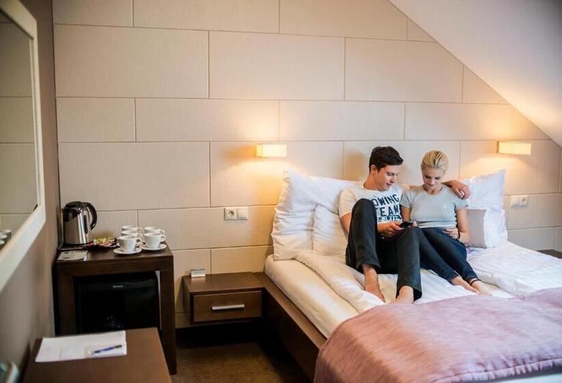 Номер Стандарт Трехместный, Fürdőház