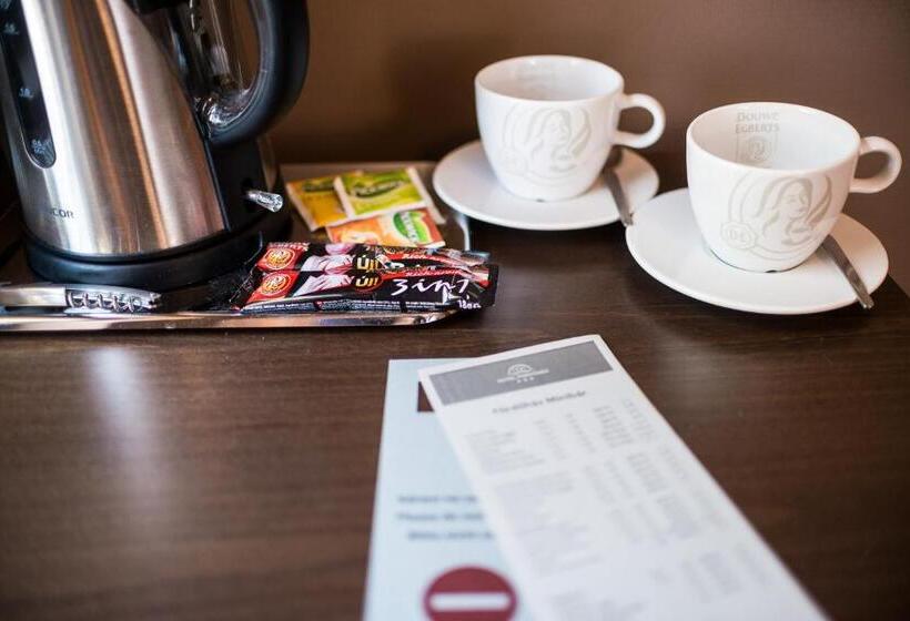 Четырехместный Номер Стандарт, Fürdőház