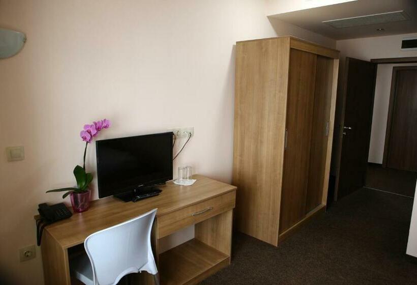 스탠다드 룸, Iris