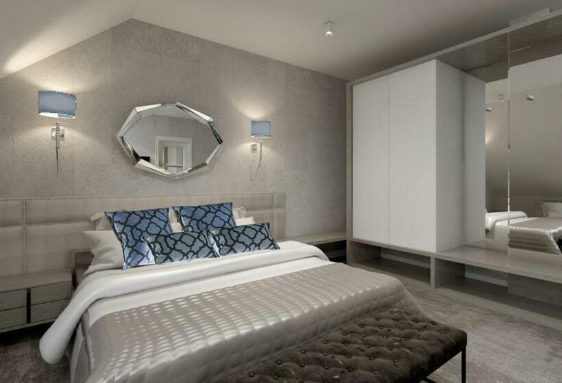 חדר פרמיום, Merops Mészáros