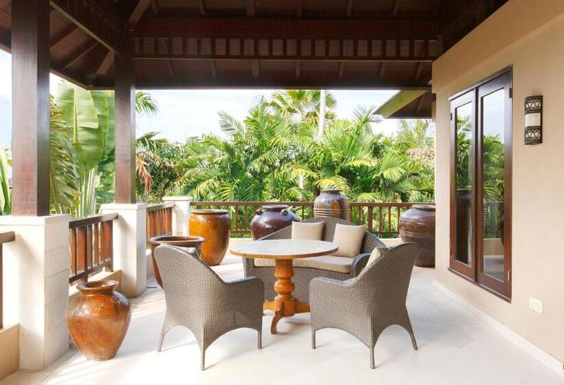Вилла 4 Спальни, The Ungasan Clifftop Resort