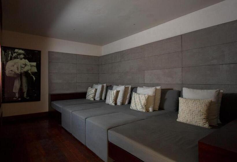 주니어 스위트, The Ungasan Clifftop Resort