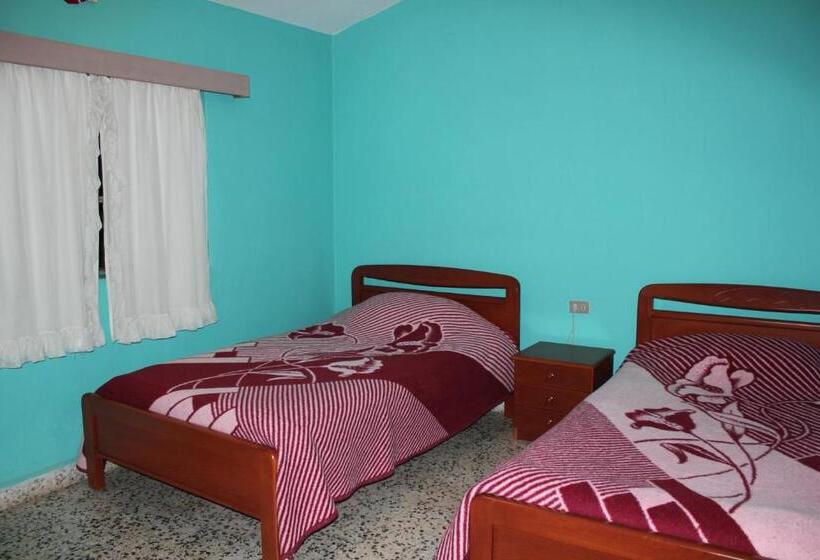 آپارتمان 3 خوابه, Bauhaus Motel