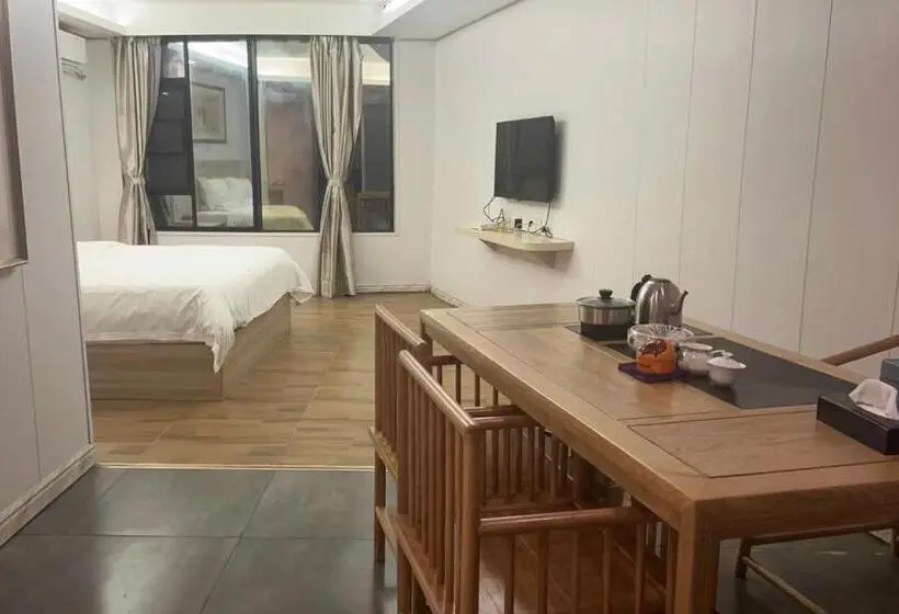 Perhehuone Puutarhanäkymä, Zhuhai Dreamers Capsule