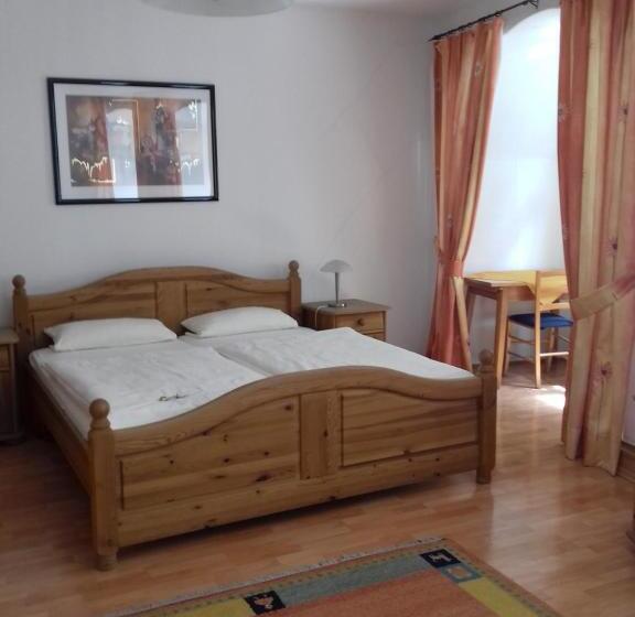 标准间, Altstadtpension