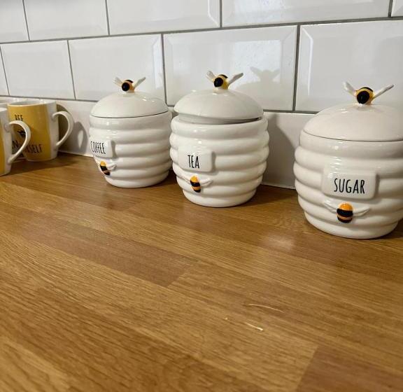 Номер Стандарт, Quirky Oasis Anfield