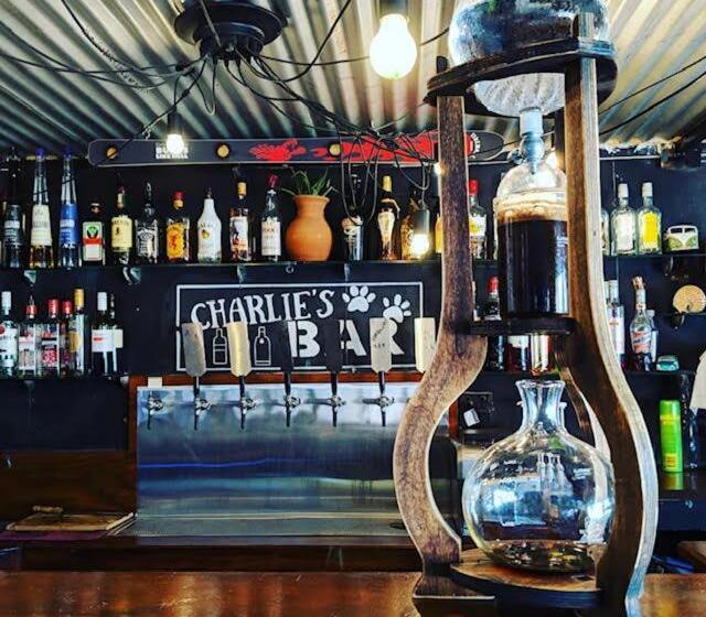 Łóżko we Wspólnym Pokoju, Gladstone Backpackers