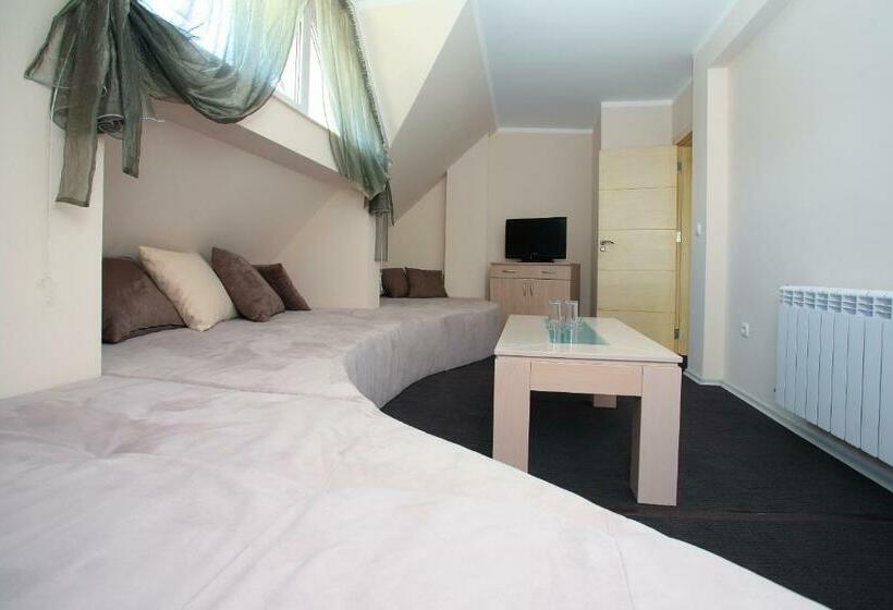 スイート, Family Hotel Diana