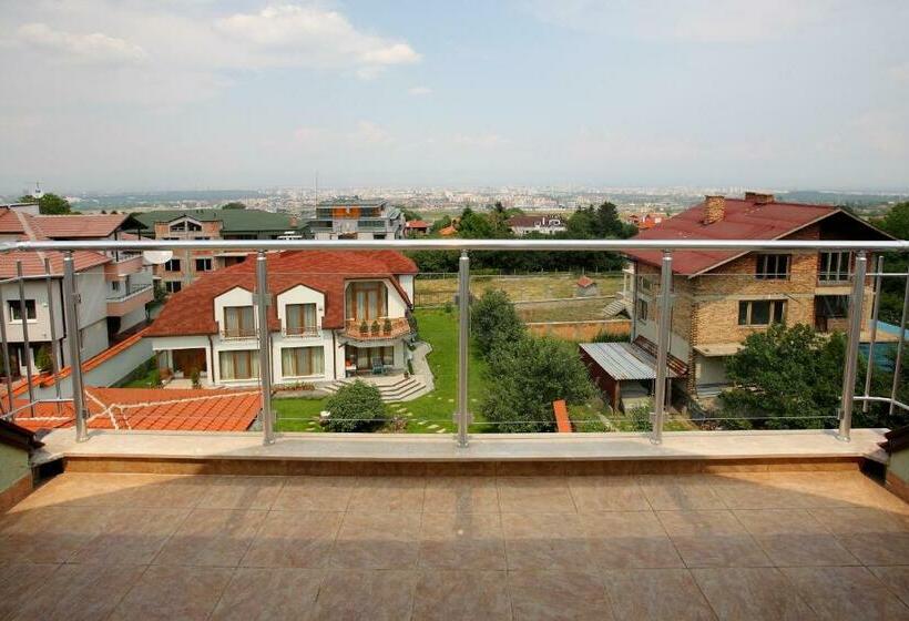 スイート, Family Hotel Diana