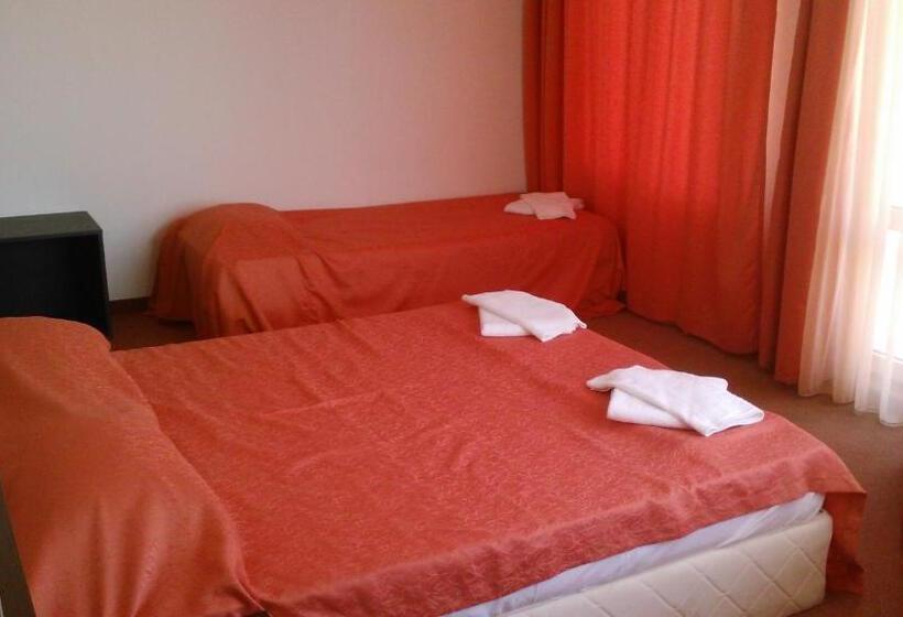 חדר סופריור לשלושה, Bellisimo