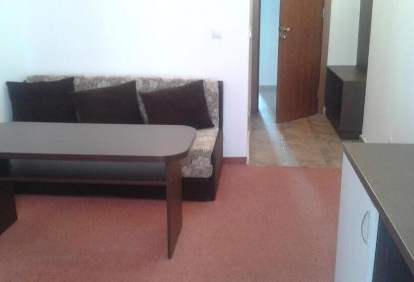 דירת חדר נוף לים, Bellisimo