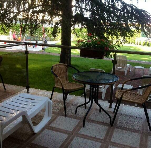 オーシャンビュースタンダードルームバルコニー付き, Elizabeth Dy Boutique