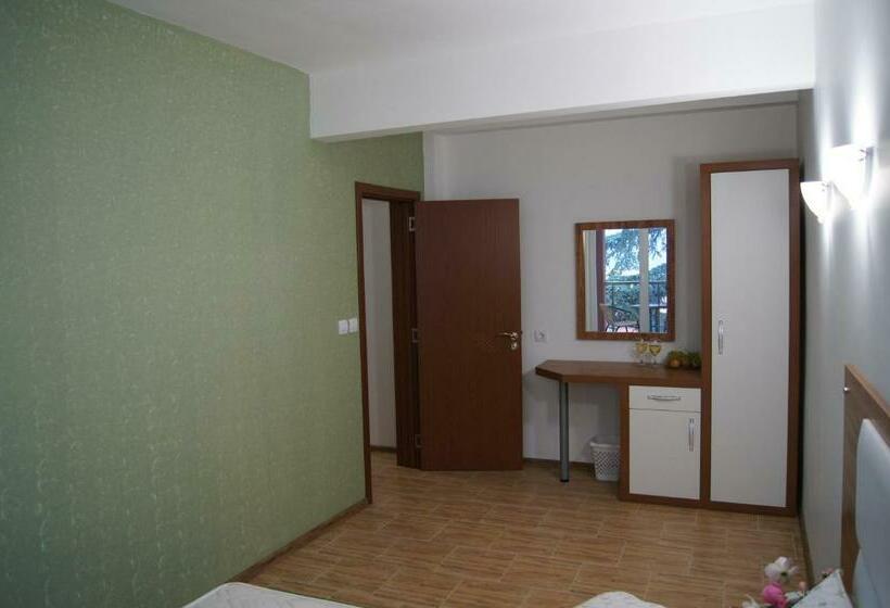 2 Bedrooms Suite Sea View, Elizabeth Dy Boutique