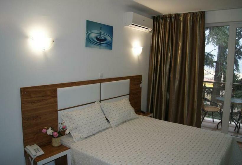 2 Bedrooms Suite Sea View, Elizabeth Dy Boutique