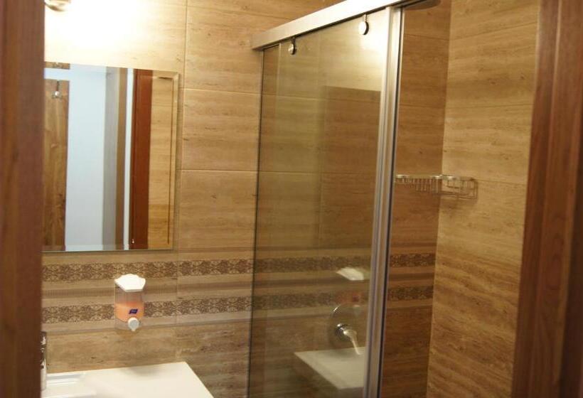 Triple Room Sea View, Elizabeth Dy Boutique