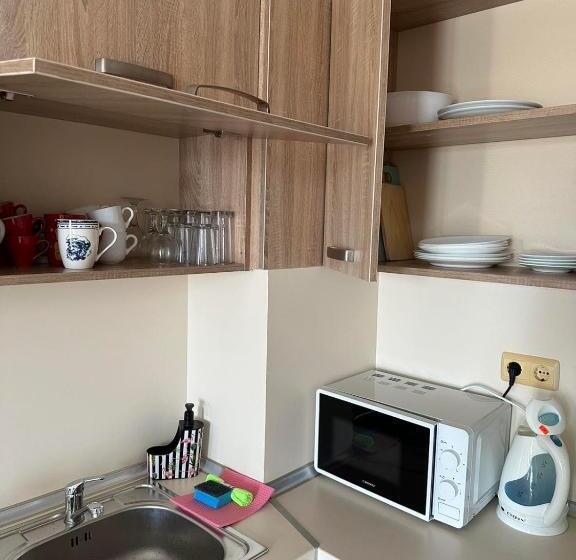 プールの見える1ベッドルームアパートメント, Elizabeth Dy Boutique