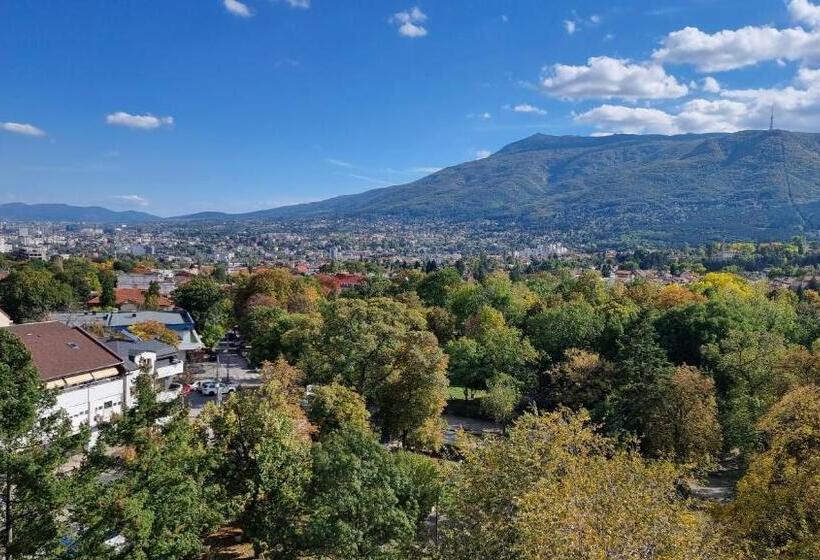 חדר אקונומי, Gorna Banya