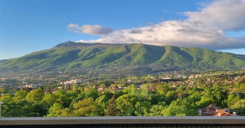 דירת חדר דלוקס, Gorna Banya