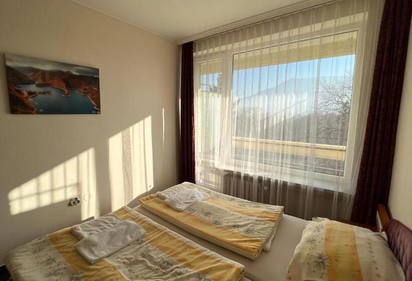 חדר אקונומי, Gorna Banya