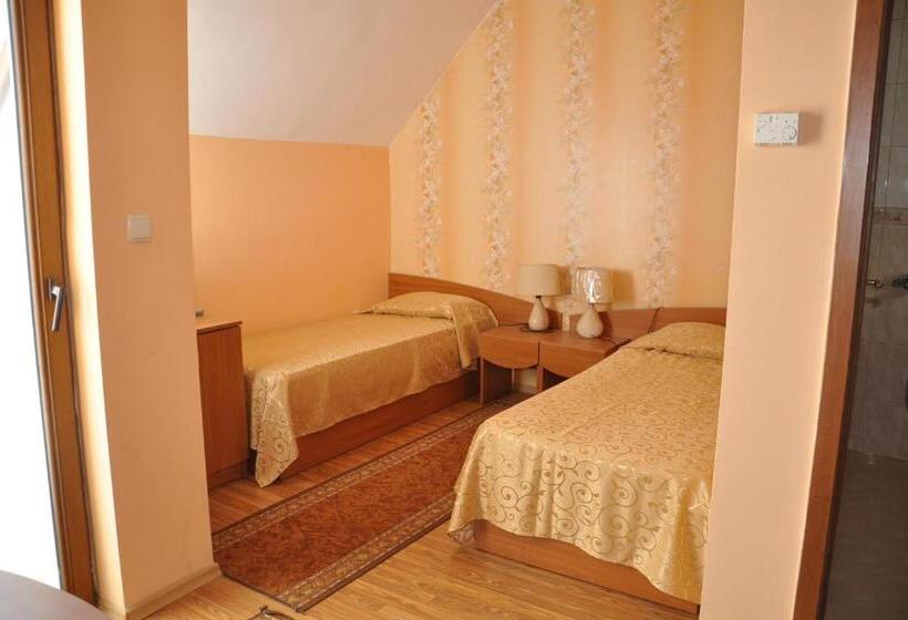 Номер Стандарт с Балконом, Guest Rooms Sveti Nikola