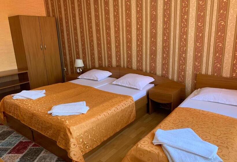 스탠다드 트리플 발코니 룸, Guest Rooms Sveti Nikola