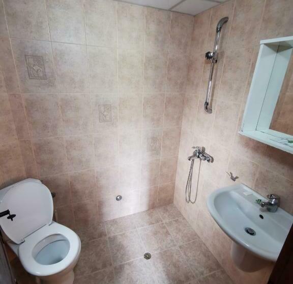 スタンダードトリプルルーム, Hadji Neikovi Guest Houses