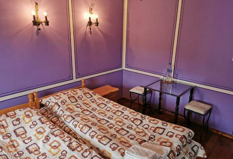 バス共有のスタンダードルーム, Hadji Neikovi Guest Houses