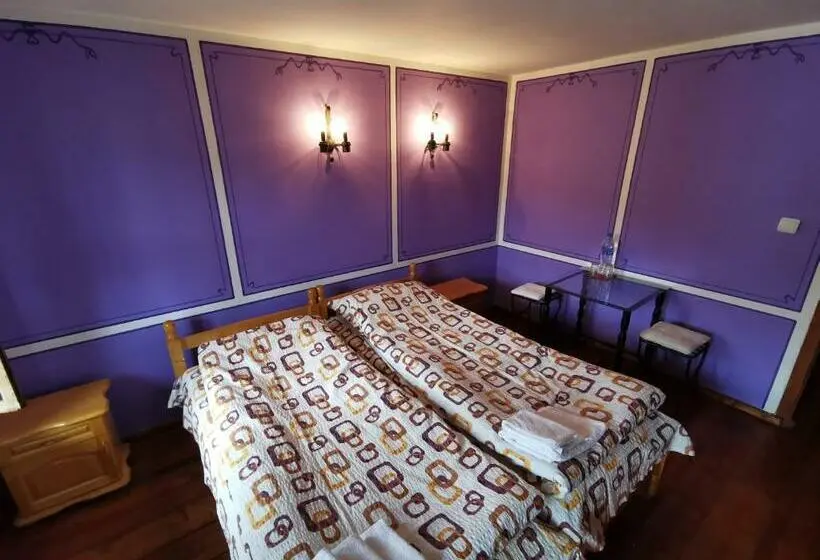バス共有のスタンダードルーム, Hadji Neikovi Guest Houses