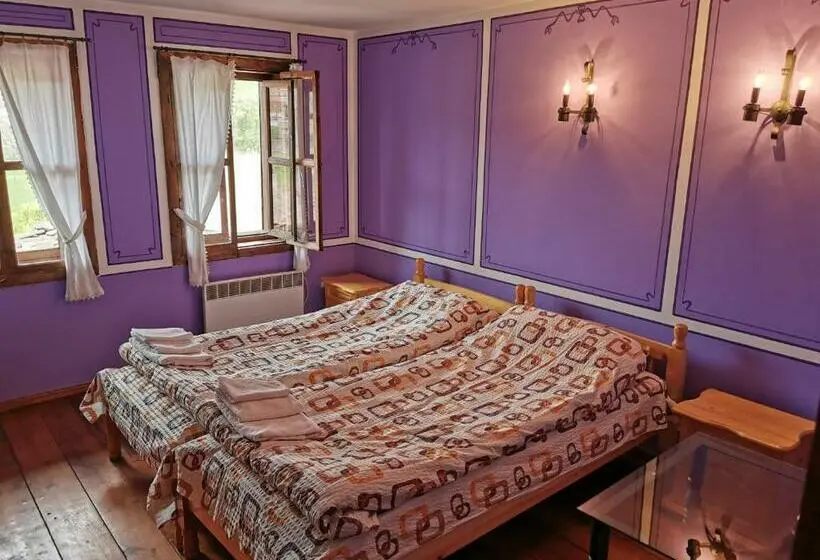 バス共有のスタンダードルーム, Hadji Neikovi Guest Houses