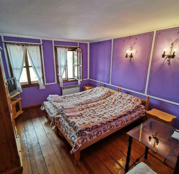 バス共有のスタンダードルーム, Hadji Neikovi Guest Houses