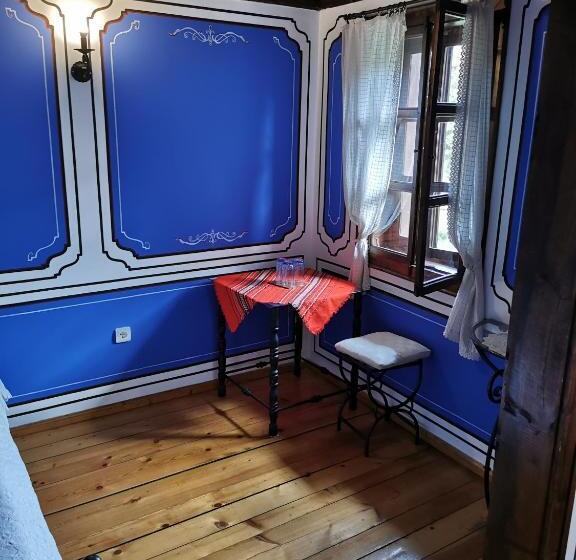 Номер Стандарт Трехместный, Hadji Neikovi Guest Houses