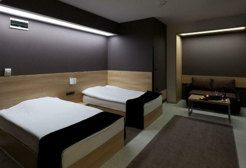 غرفة قياسية, Idol