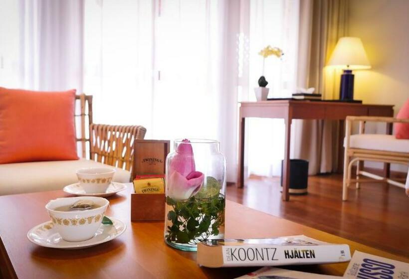 غرفة ديلوكس ثلاثية, Le Menarakhaolak