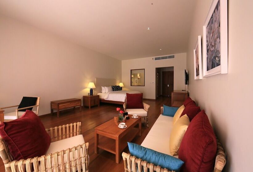 غرفة ديلوكس, Le Menarakhaolak