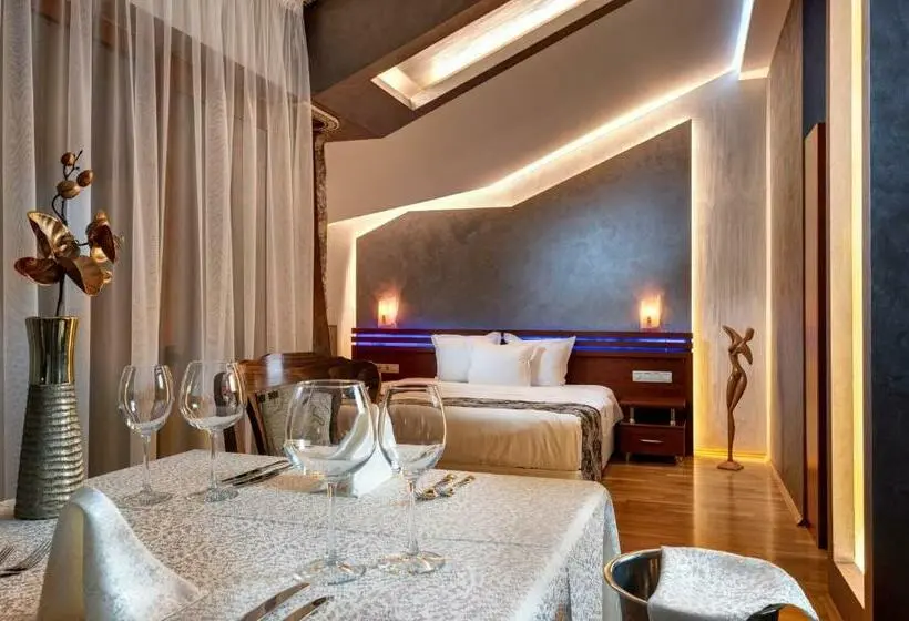 バルコニー付き１ベッドルームアパートメント, National Palace Wine & Spa