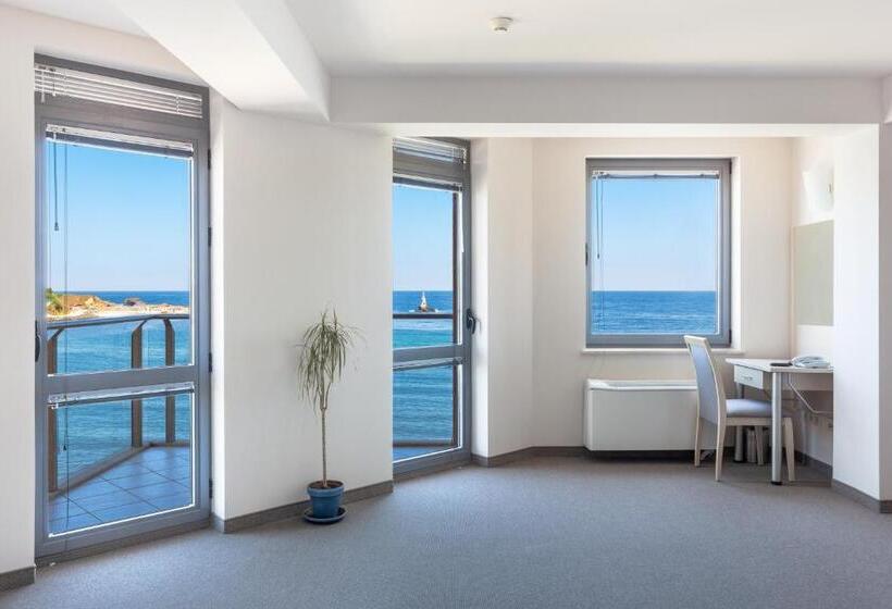 Apartamento 1 Dormitório Vista Mar, Neven