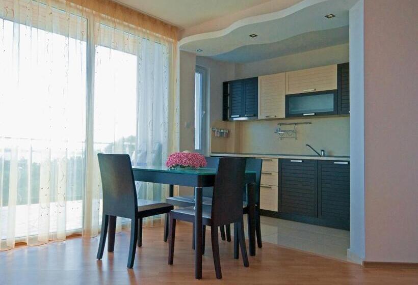Apartamento Superior 1 Dormitório, Nushev